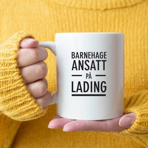 Kopp - Barnehageansatt på lading